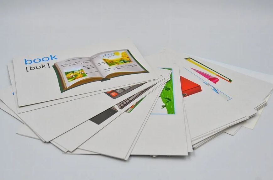 English : flashcards. School things / Набір карток. Ангійська мова. Шкільні речі 1031169054 фото