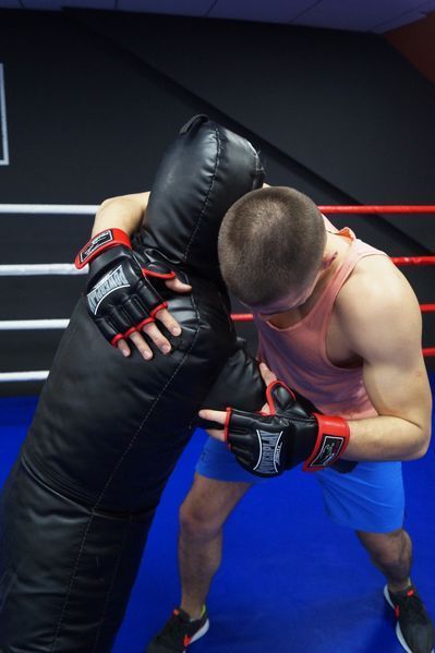 Рукавиці для MMA PowerPlay 3058 Чорно-Червоні M PP_3058_M_Black/Red фото