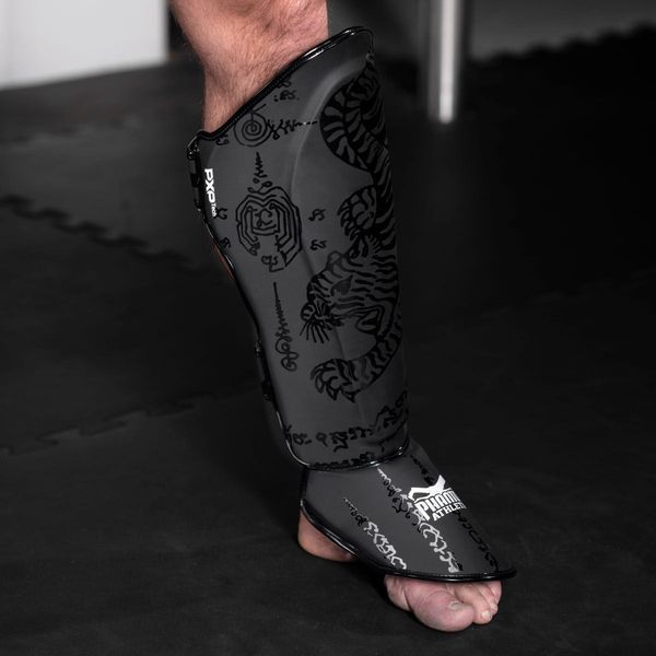 Захист гомілки та стопи Phantom Muay Thai Black L/XL PHSG2498-LXL фото