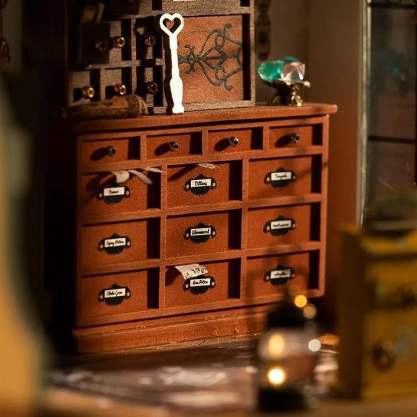 Конструктор 3D міні-будинок Robotime Rolife Kiki&rsquo;s Magic Emporium DG155 DG155 фото