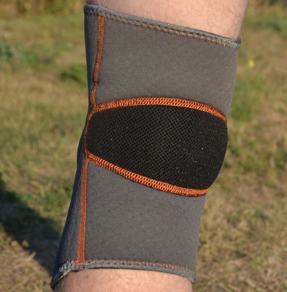 Наколінник MadMax MFA-297 Knee Support with Patella Stabilizer Dark Grey/Orange L MFA-297_L фото