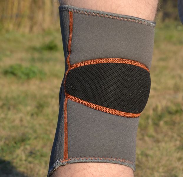 Наколінник MadMax MFA-297 Knee Support with Patella Stabilizer Dark Grey/Orange L MFA-297_L фото