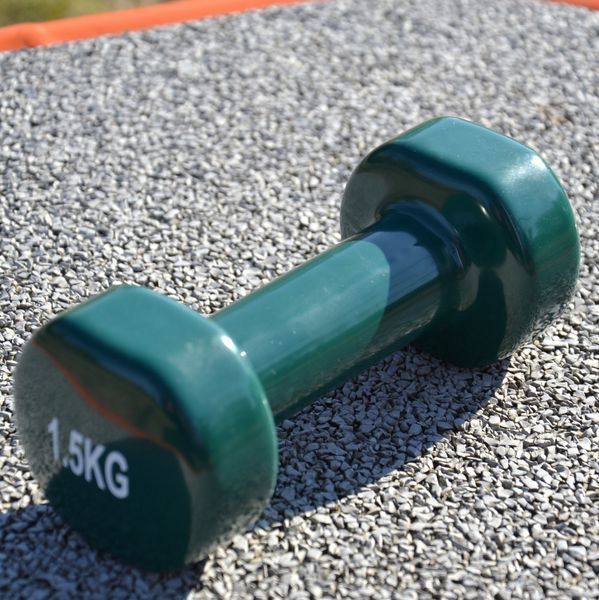 Гантель вінілова PowerPlay 4125 Achilles 1.5 кг. Зелена (1шт.) PP_4125_1.5kg фото