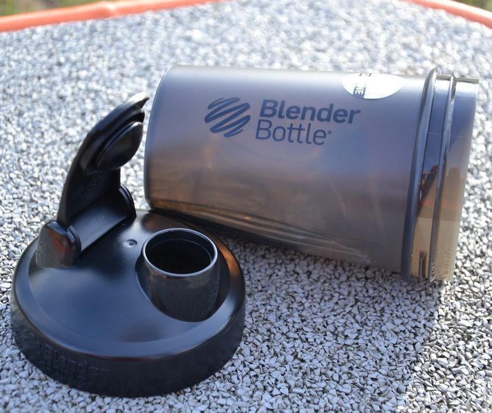 Шейкер спортивний BlenderBottle Original Classic 20oz/590ml Black Classic 20oz Black фото